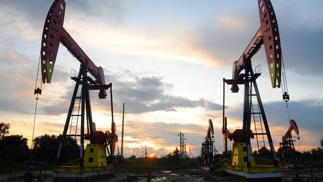 China descubre grandes reservas de petróleo de esquisto en su mayor campo petrolífero