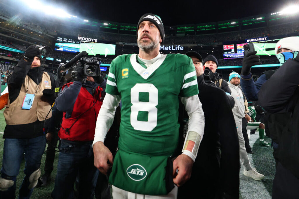 Reporte: Aaron Rodgers no seguirá con los Jets en 2025