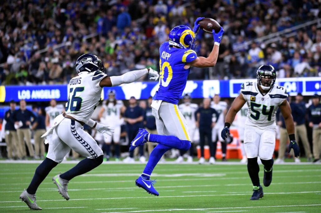 Cooper Kupp acuerda contrato de tres temporadas con los Seahawks