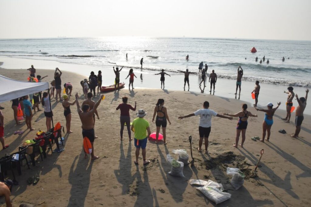 Daniel Delgadillo lleva a cabo clínica de Open Water en Boca del Río
