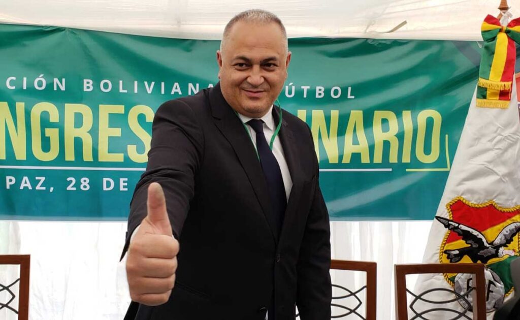 Presidente de la FBF y su hijo agreden a aficionados tras empate entre Bolivia y Uruguay
