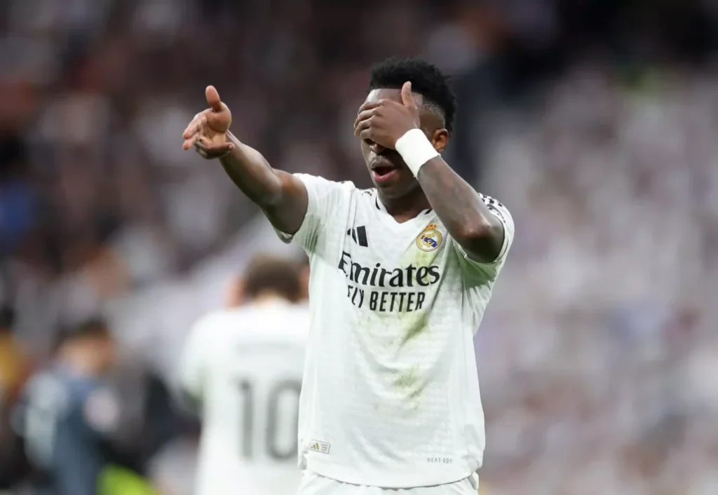 Real Madrid cumple y vence a Rayo Vallecano para tomar el segundo lugar de LaLiga