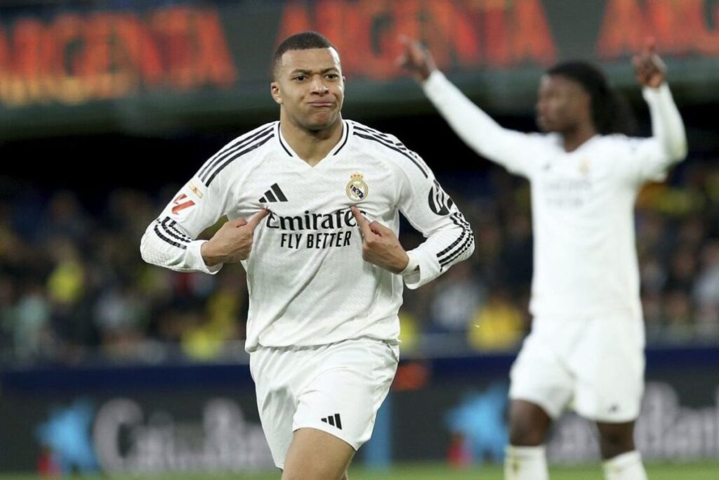 Kylian Mbappé anota doblete y guía a Real Madrid a la victoria sobre Villarreal