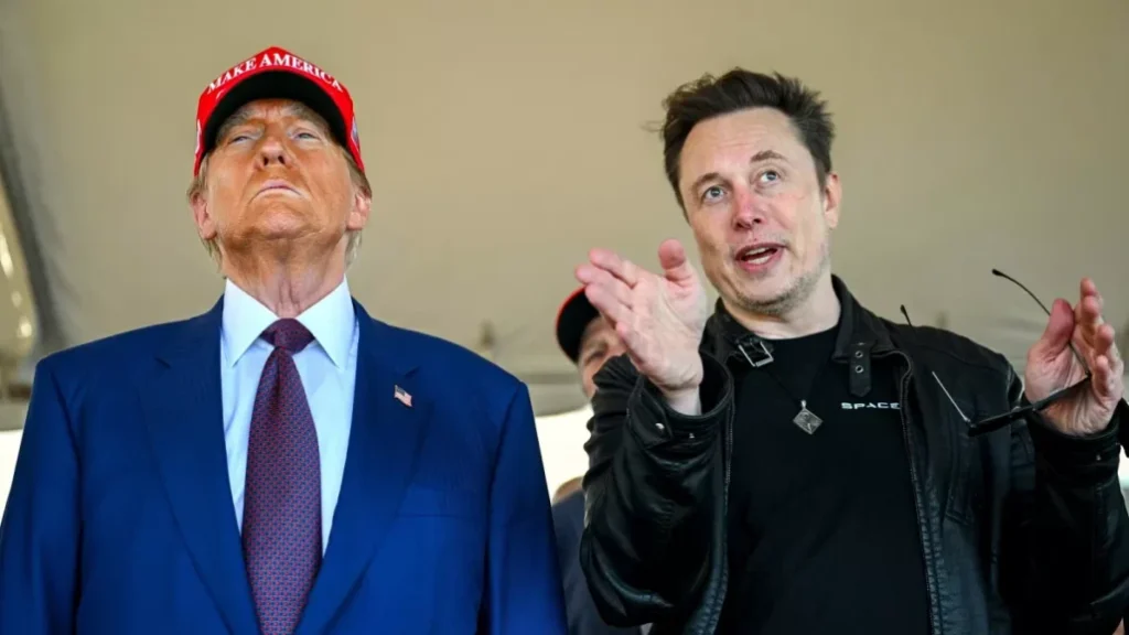 Elon Musk tiene interés en comprar a Liverpool e incursionar en el futbol
