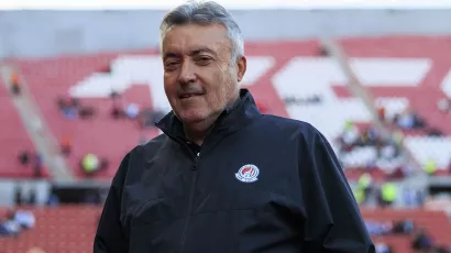 ¿Tendrá algo que ver Chivas? Domenec Torrent está fuera del San Luis
