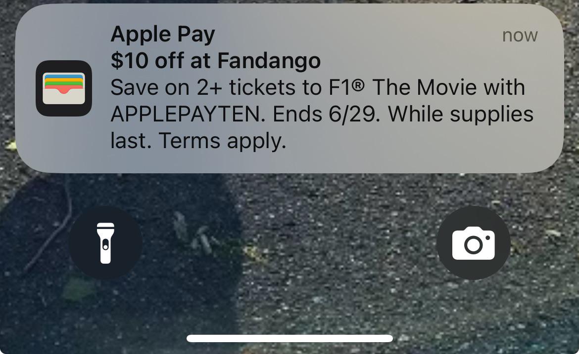 Anuncio de F1 que Apple metió en la Apple Pay para iPhone