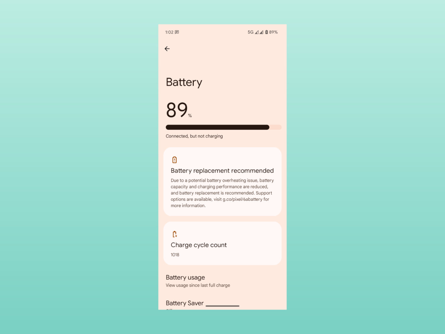 Pantalla de batería del Pixel 6a luego de la actualización obligatoria de Android 16 liberada por Google.