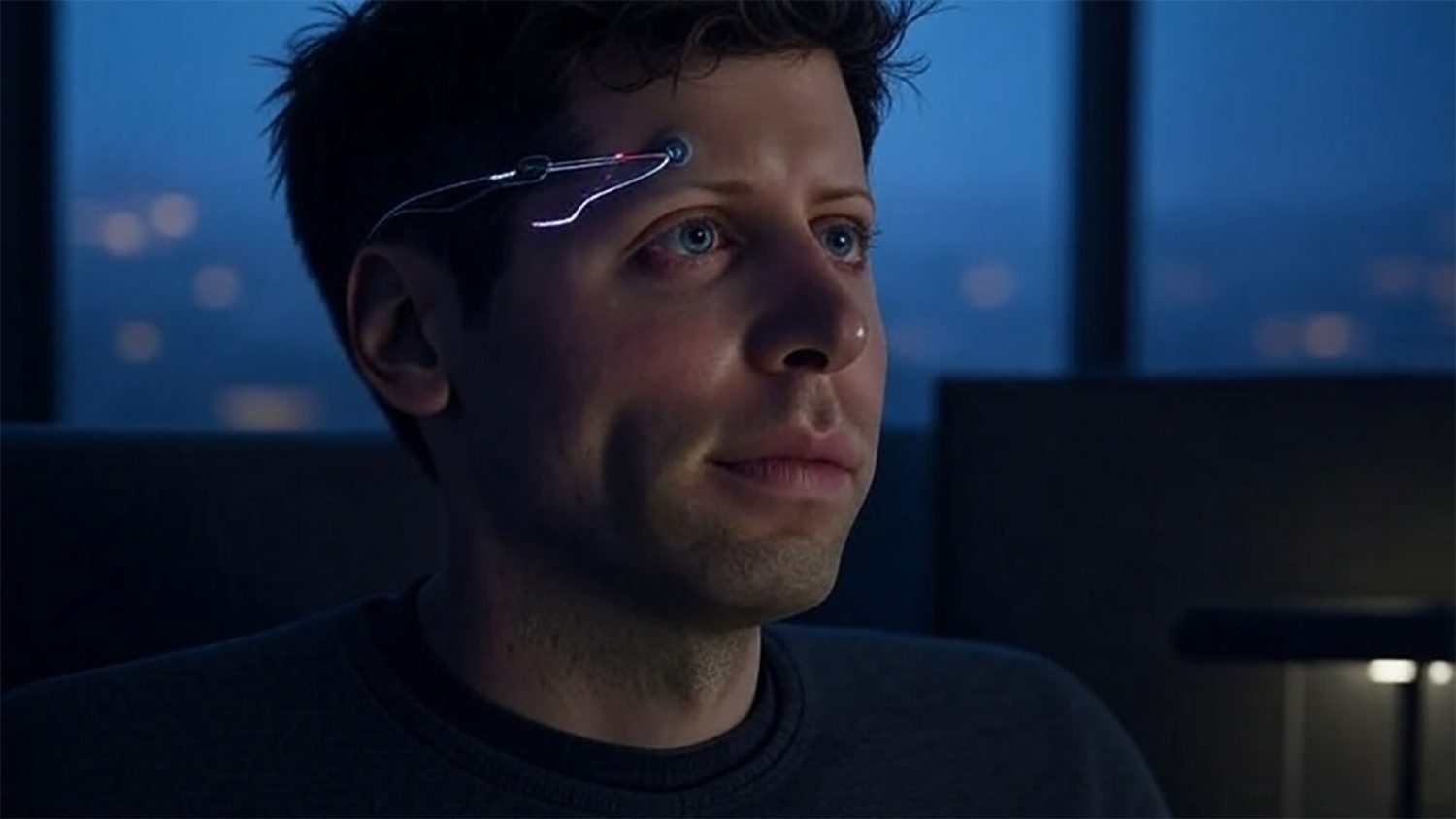 Sam Altman con un implante cerebral de Neuralink