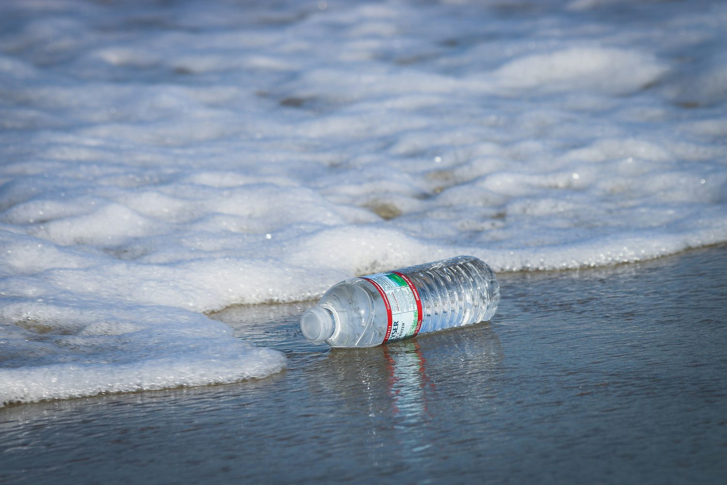 agua embotellada, burbujas de agua comestibles