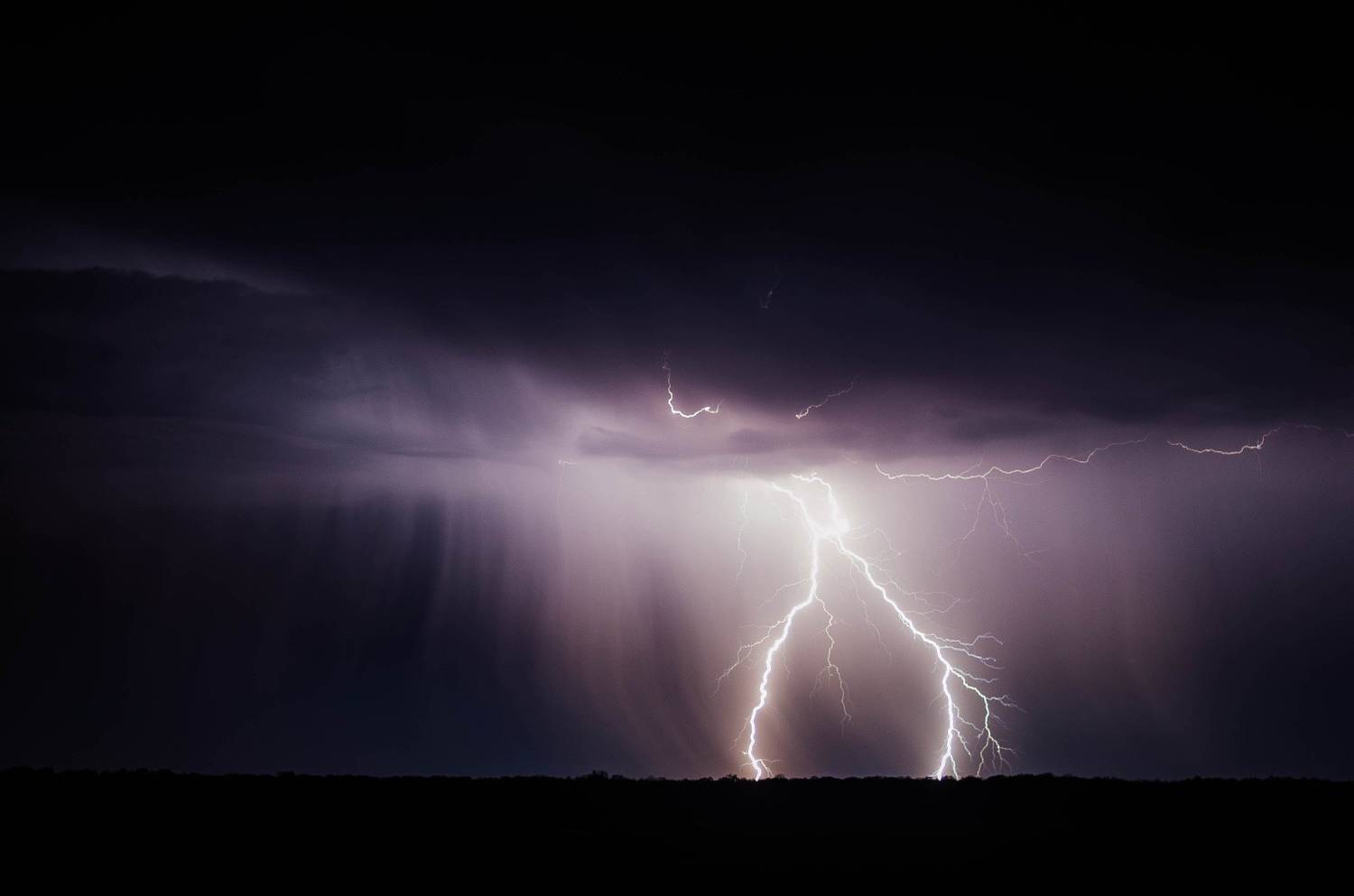 Los rayos pudieron ser el origen de la vida, tormentas, aemet