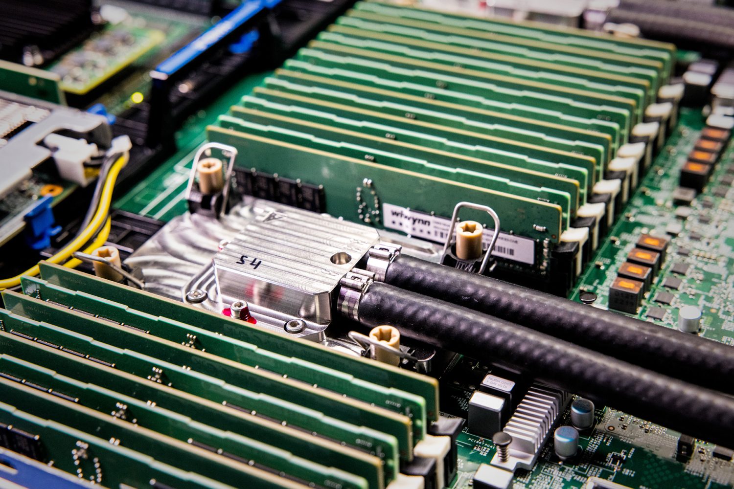 Microsoft enfriamiento de chips con microfluidos