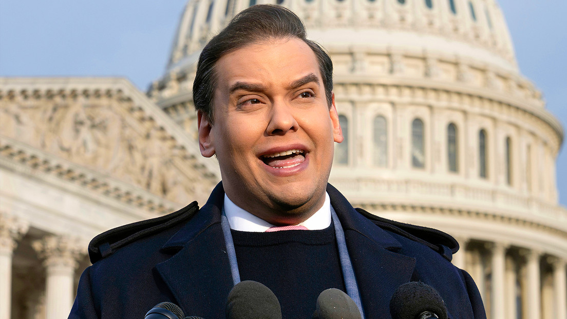 Ahora en OnlyFans: Excongresista Santos promete un 