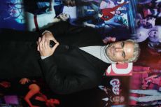 Ignacio Casano en la alfombra roja de los premios de la revista Q en el Teatro Centenario Coyoacán, Ciudad de México.