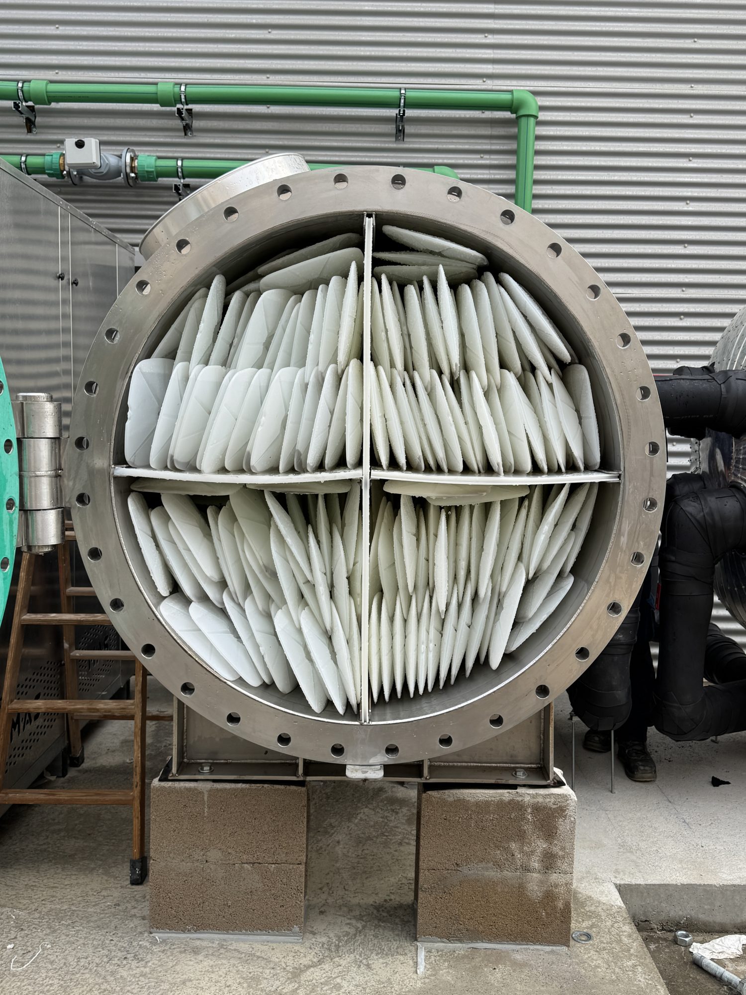 Tanque con materiales de cambio de fase