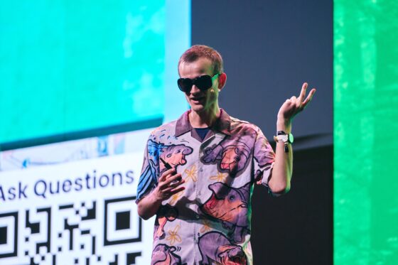 Vitalik Buterin dona Ethereum a apps de chat cifrado