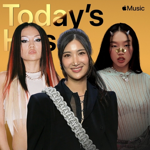 La foto, sin fechar, proporcionada por Apple Music, muestra a las artistas Rei Ami, Ejae y Audrey Nuna (de izda. a dcha.), quienes actúan como el grupo femenino ficticio Huntr/x en el filme de Netflix "KPop Demon Hunters". (Prohibida su reventa y archivo)