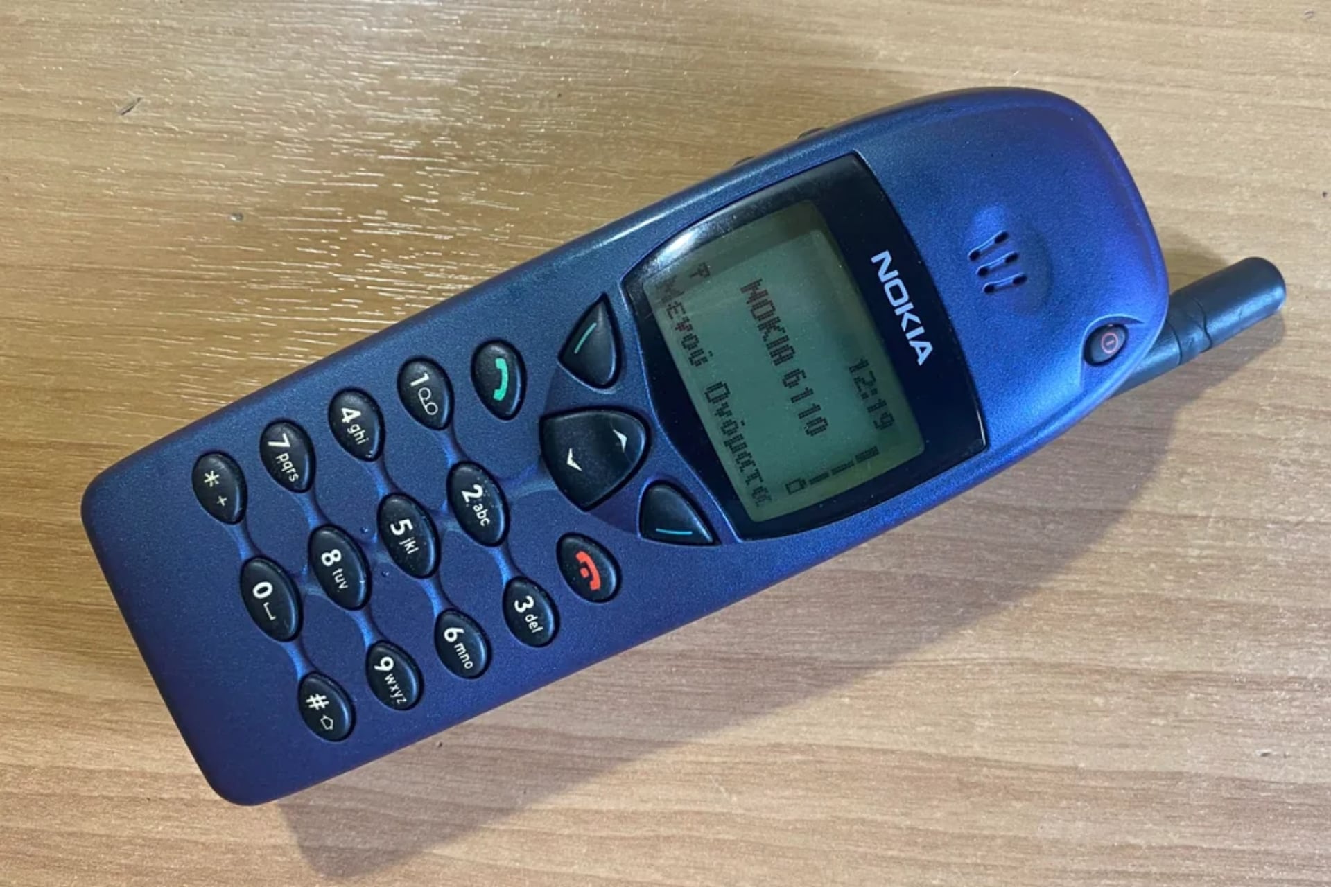 Nokia 6110 con chip ARM en su interior