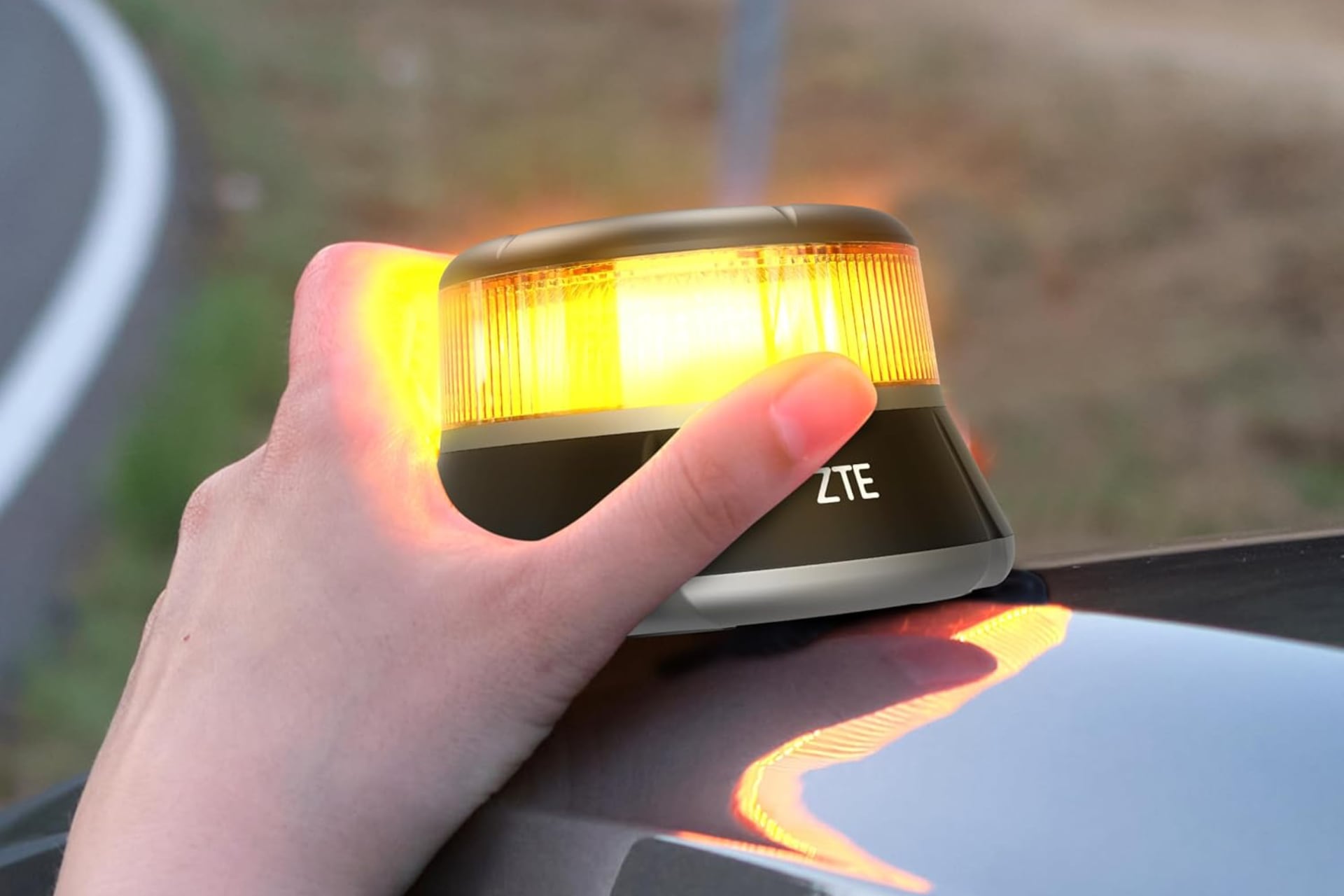 Baliza V16 homologada modelo ZTE E1