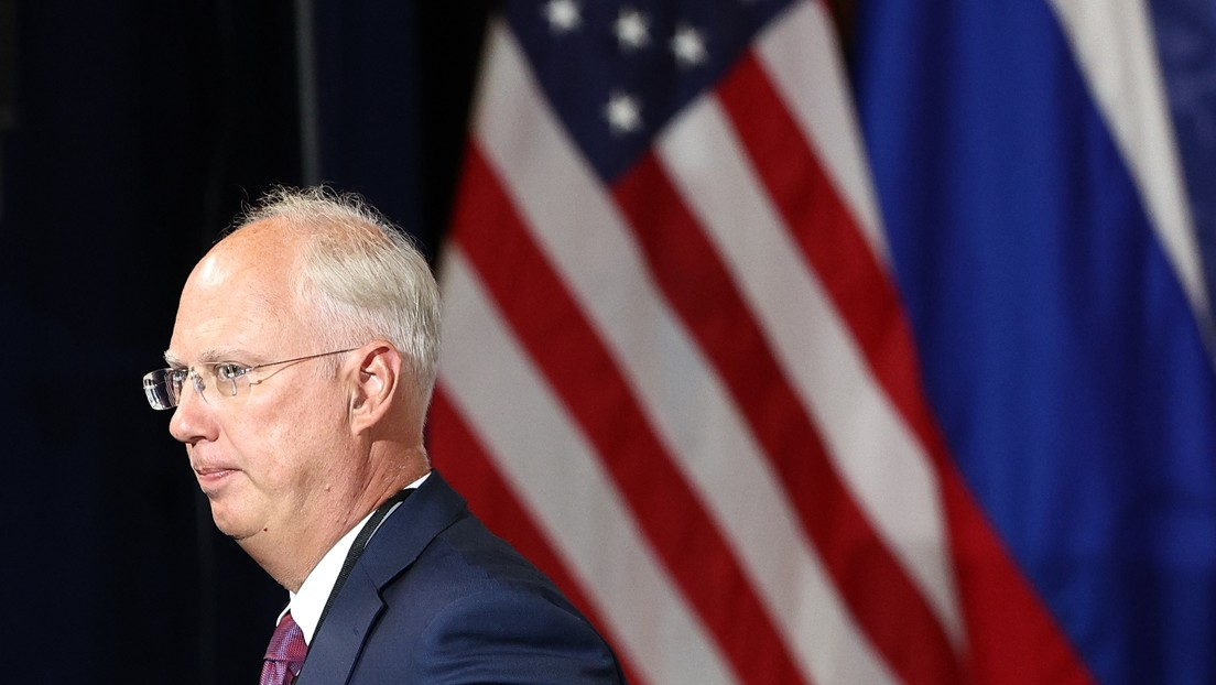 Enviado de Putin se burla de respuesta de Europa sobre Groenlandia: 