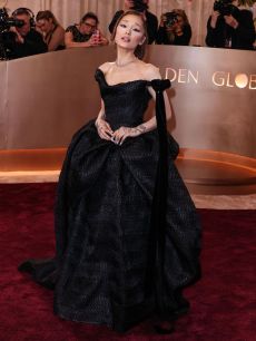 Ariana Grande, vestida de Vivienne Westwood