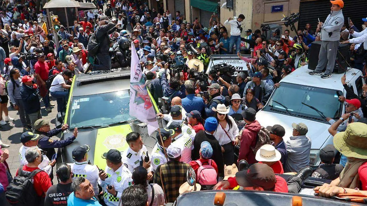 CNTE mtin zocalo CDMX 2