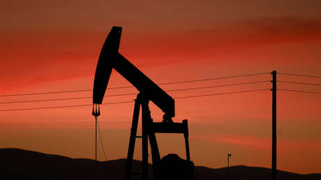 El petróleo vuelve a dispararse y marca un nuevo récord