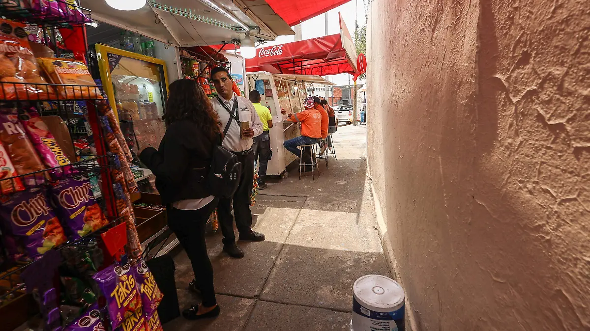 Comerciantes ambulantes estadio azteca banorte reubicación