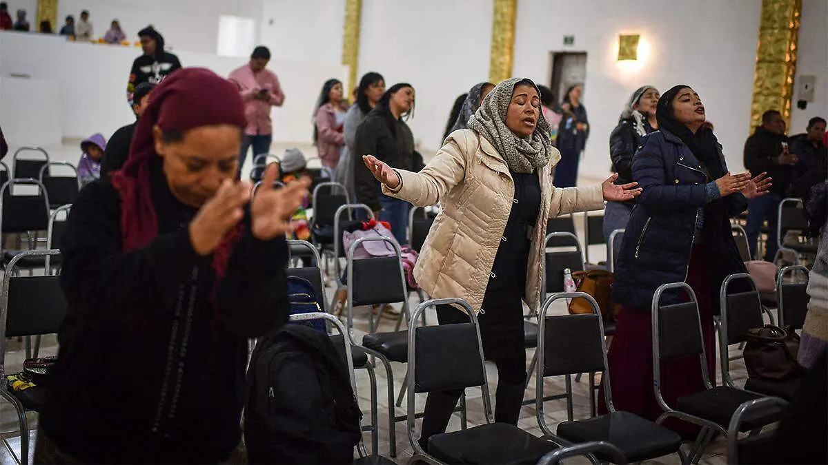 TEMPLOS EVANGELICOS MAS QUE CATOLICOS