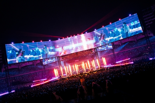 La foto, proporcionada por BigHit Music, muestra al supergrupo de K-pop BTS actuando en el segundo día de su serie de tres conciertos, como parte de su gira mundial "Arirang", el 11 de abril de 2026, en el estadio de Goyang, al noroeste de Seúl. (Prohibida su reventa y archivo)