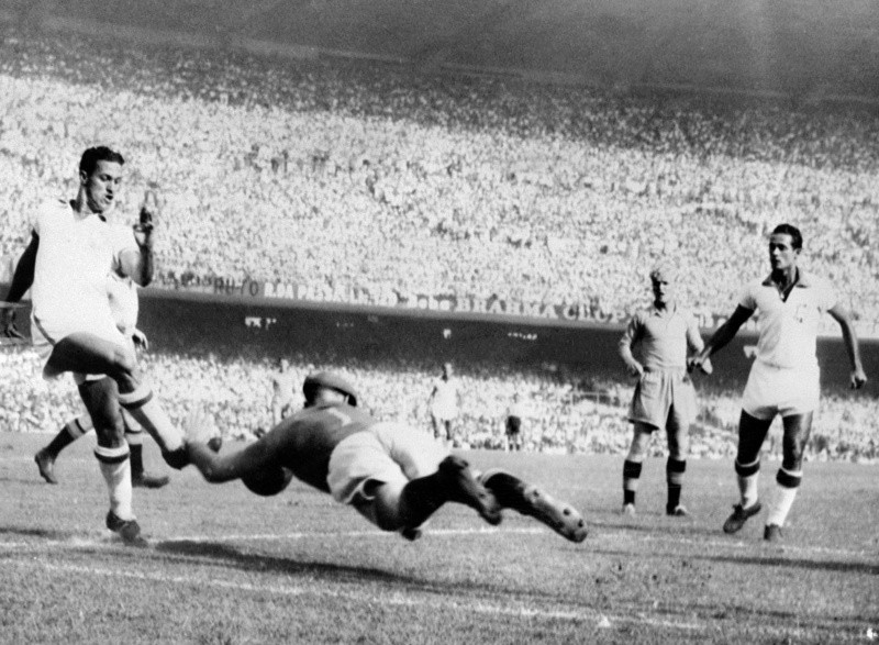Un solo país presentó su candidatura para organizar el torneo de 190, Brasil, donde el futbol ya se había convertido en pasión nacional. AFP / ARCHIVO Un solo país presentó su candidatura para organizar el torneo de 190, Brasil, donde el futbol ya se había convertido en pasión nacional. AFP / ARCHIVO