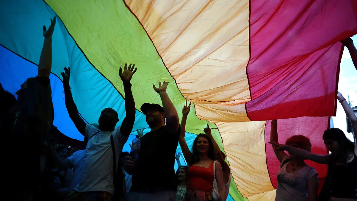 2026-06-13T180751Z_2076074621_RC24TLAZ2AZY_RTRMADP_3_BULGARIA-LGBT-PRIDE (1)