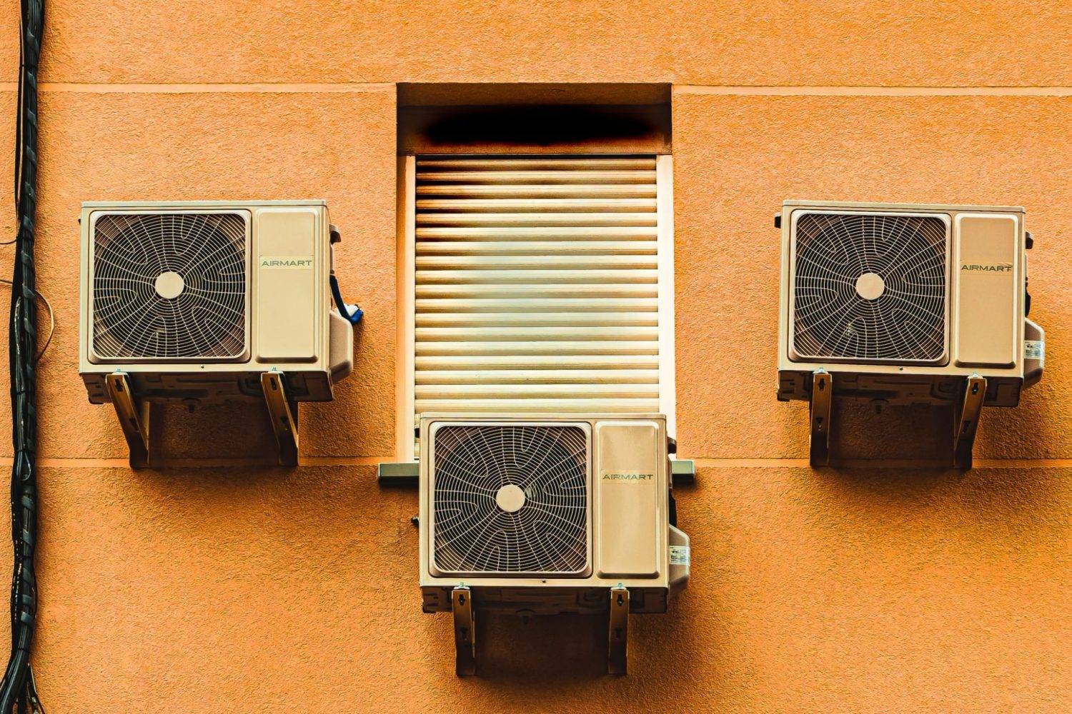 Limpiar el aire acondicionado para consumir menos y enfriar más