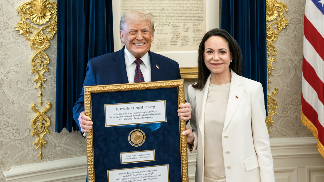 Trump: María Corina Machado me dio su Premio Nobel, no lo olvidaré